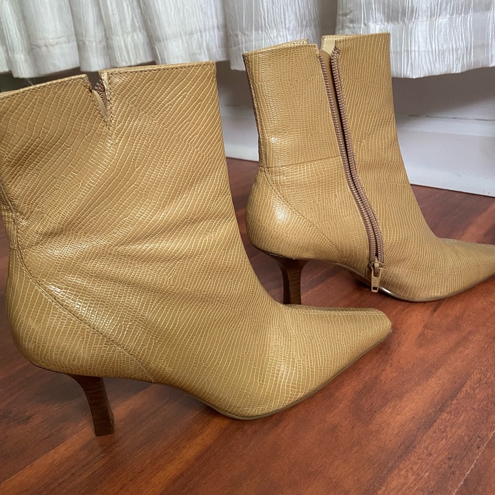 Gianni Bini faux snake skin tan booties. Size 6.